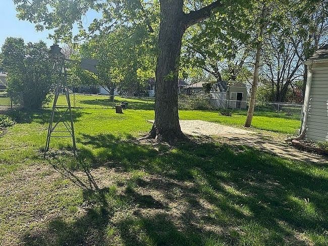 Image of 217 N Roosevelt Rd