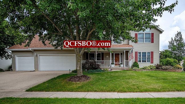 Photo of 3422 76th St, Moline, IL