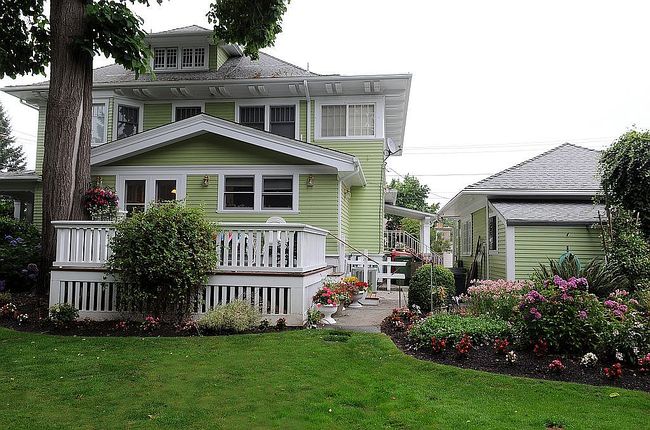 Photo of 301 W Main St, Silverton, OR