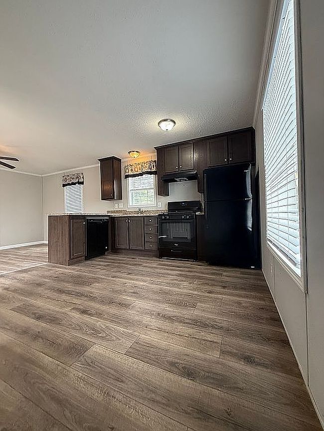 Additional photo 2 of property located at 534 E 37th Ave #81-081