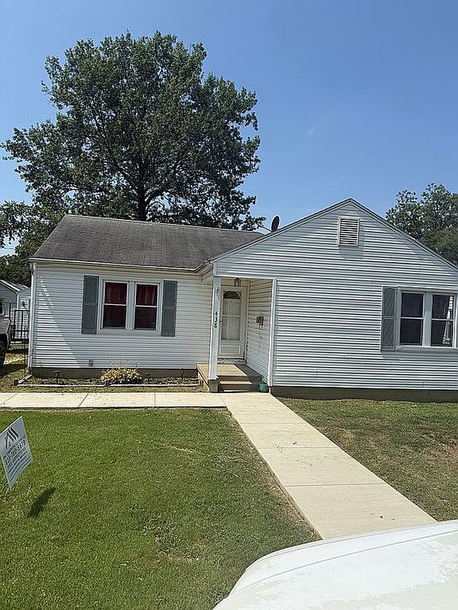 Photo of 438 S Davis Ave