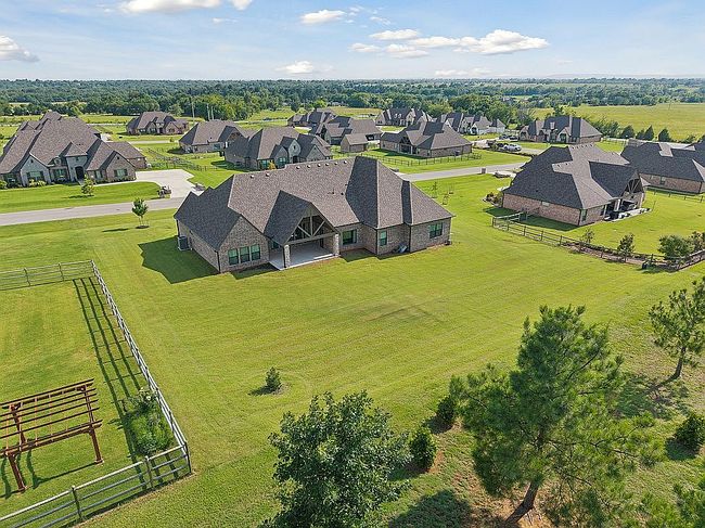 Photo of 8205 E 107th St N, Owasso, OK