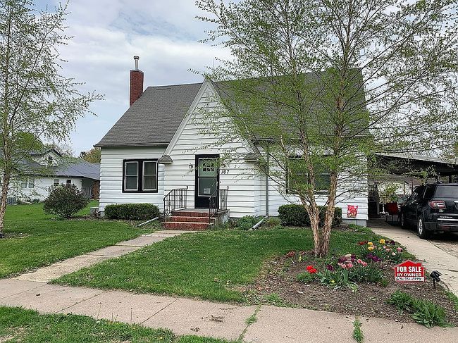 Image of 107 N Adams St