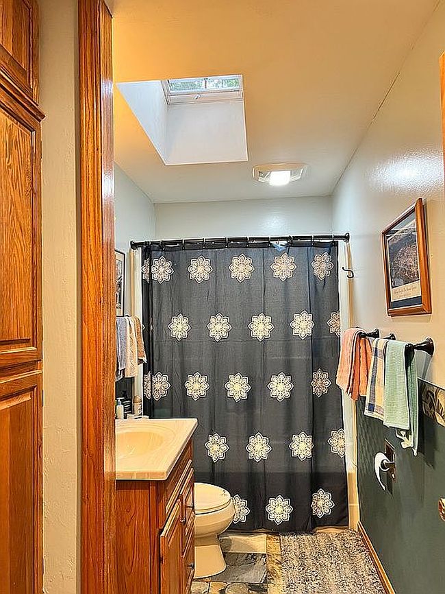 Photo of 543 E Campbell Ave, Sherrill, NY