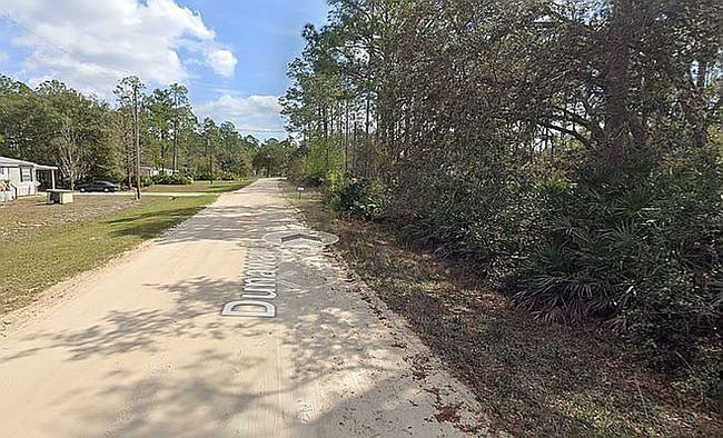 Photo of 113 Dunaway St, Interlachen, FL