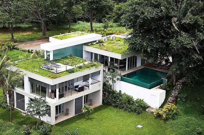 Image of 8203 West Dr