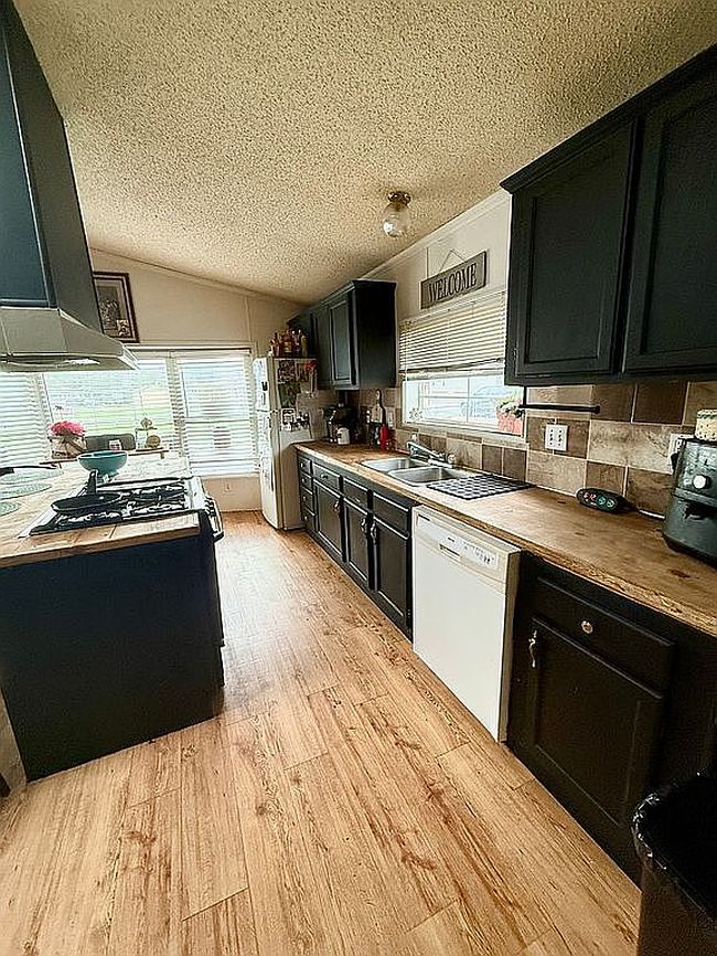 Photo of 401 N Timberline Rd Lot 94, Fort Collins, CO