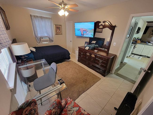 Image of 14 Evergreen Pl