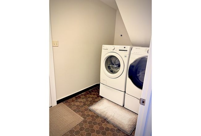 Additional photo 2 of property located at 57 Rockford Rd