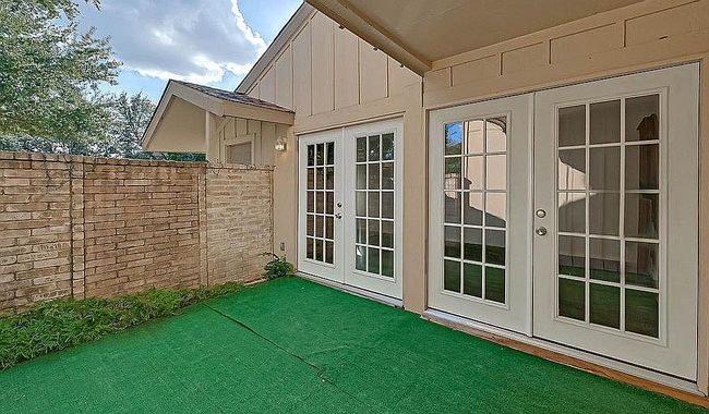 Photo of 2992 Meadowgrass Ln, Houston, TX