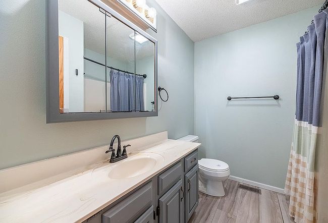 Photo of 2175 Quincy Trl, Woodbine, IA