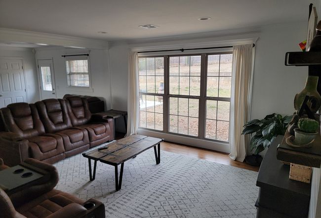 Additional photo 3 of property located at 2425 E 54th St