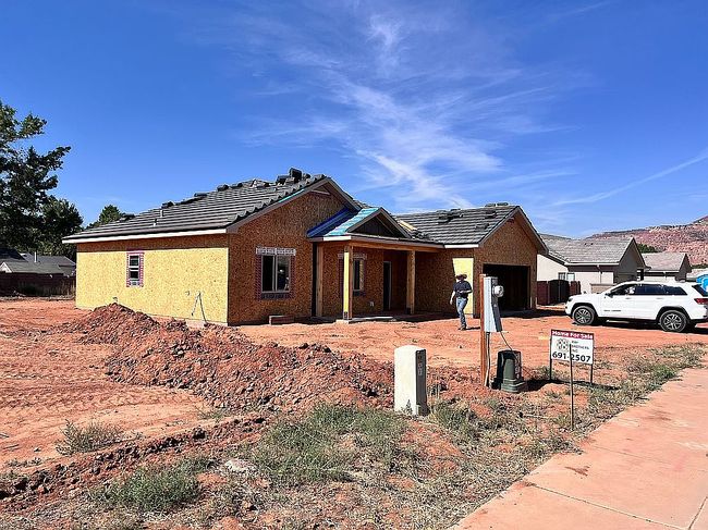 Photo of 42 E Sedona Valley Rd, Kanab, UT