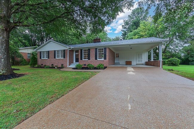Photo of 16 Ayers Dr, Jackson, TN