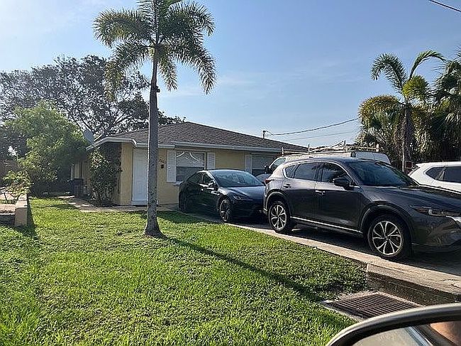 Photo of 26811 Palm St, Bonita Springs, FL