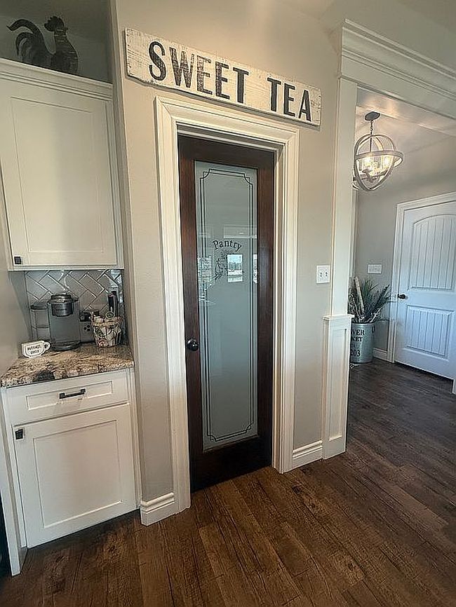 Additional photo 2 of property located at 53 Meadow Creek Dr