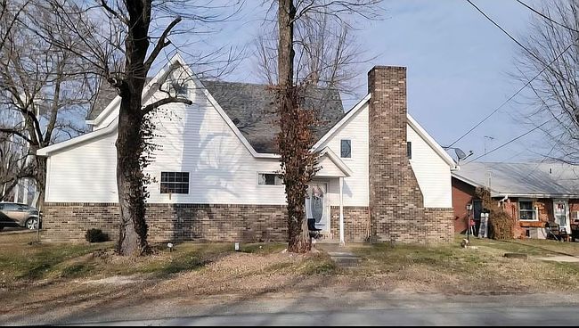 Photo of 402 W Main St, Shelbyville, MO