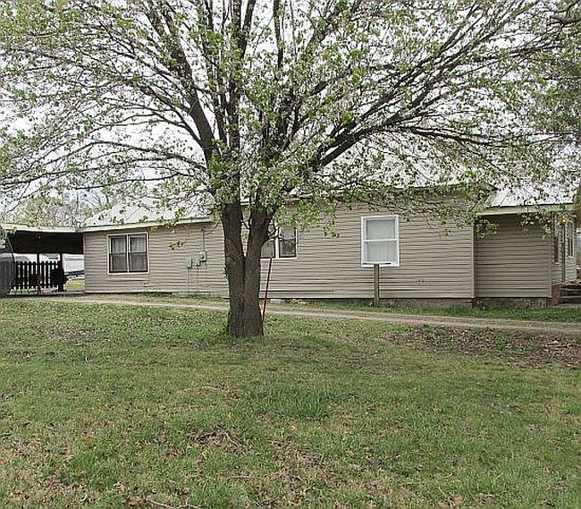 Photo of 210 W South St, Arma, KS