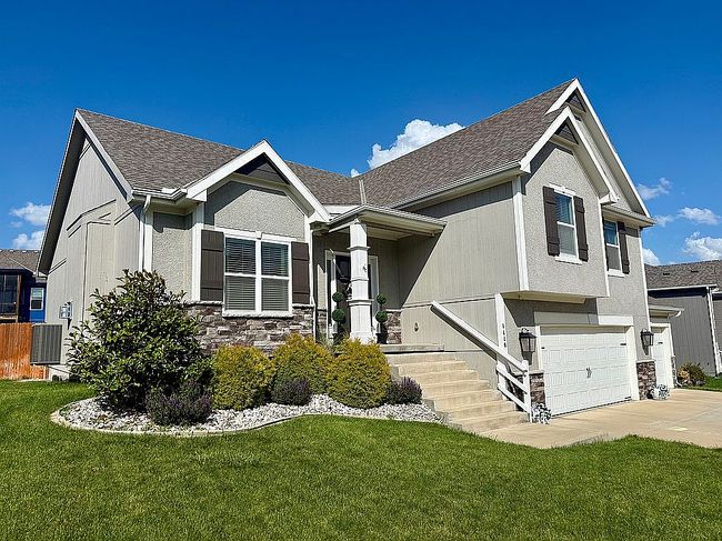 Photo of 1410 Nw 94th St, Kansas City, MO