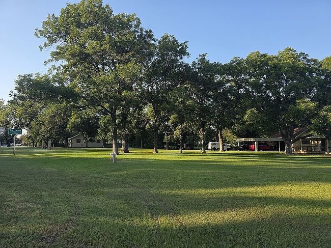 Photo of 1225 S Texas St, De Leon, TX