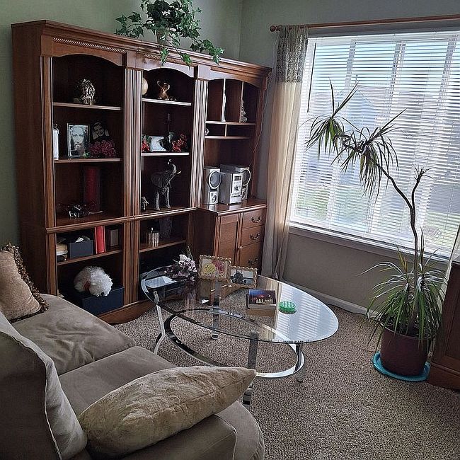 Photo of 73 W Providence Ln, Round Lake, IL