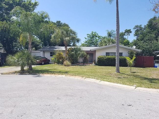 Image of 920 Spruce Dr