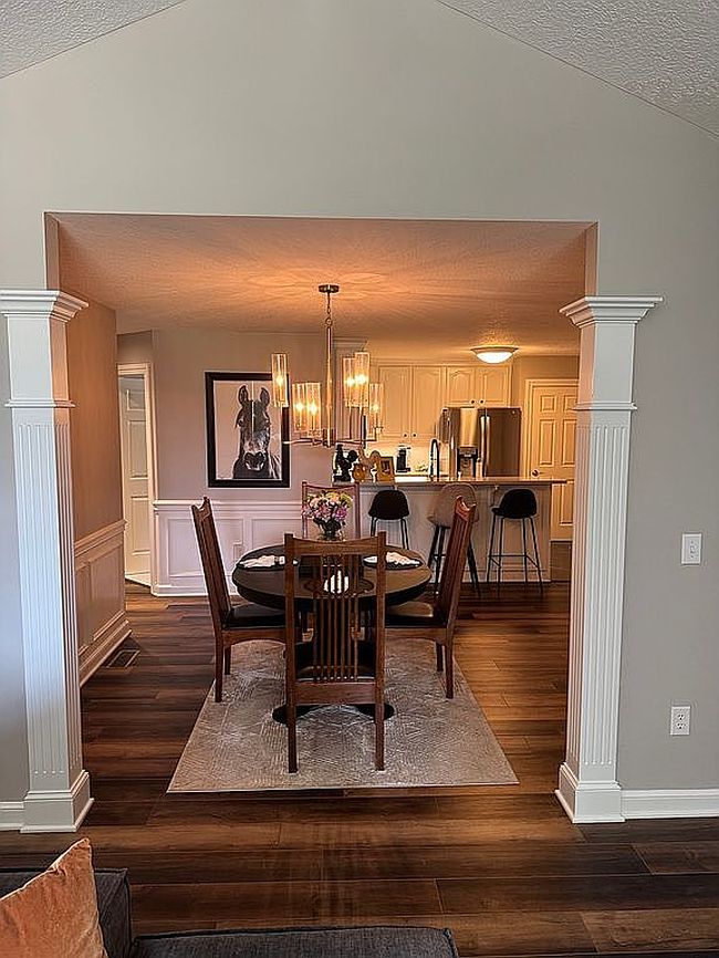 Photo of 1240 Saint Abigail St Sw, Hartville, OH