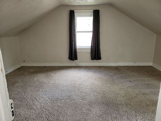 Photo of 1311 E St, Charles City, IA