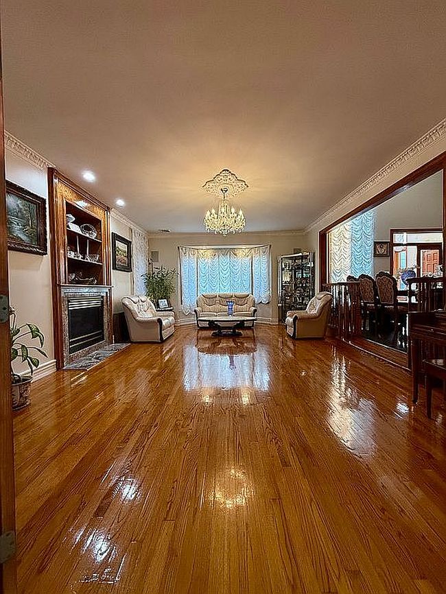 Photo of 65-15 172nd St, Fresh Meadows, NY