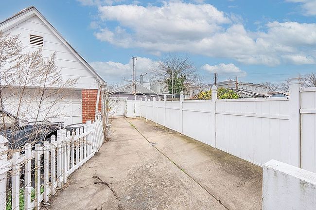 Image of 9729 88th St