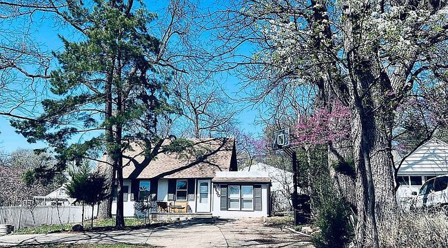 Image of 5630 Blondo St