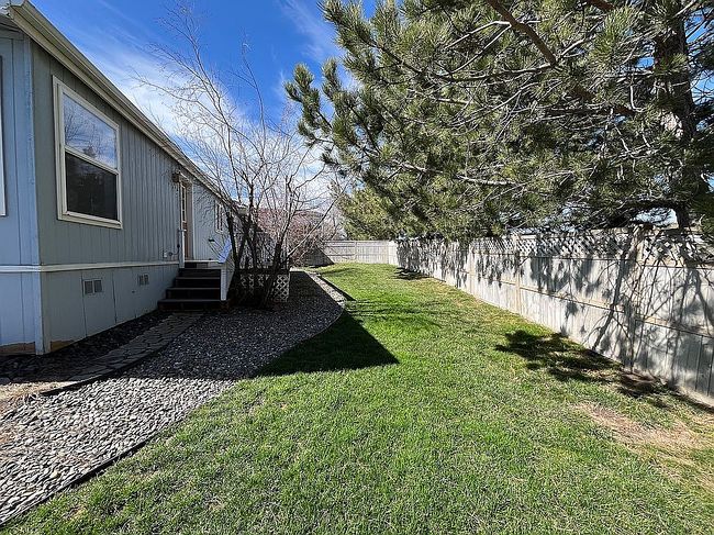 Additional photo 4 of property located at 255 Nw Golden Hills Dr Space 8