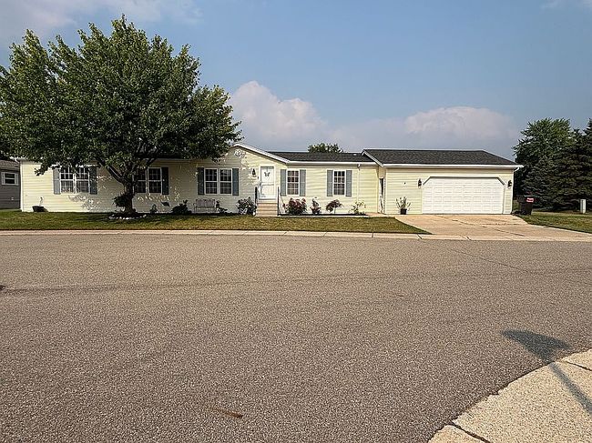 Photo of 7390 Curry St Se, Caledonia, MI