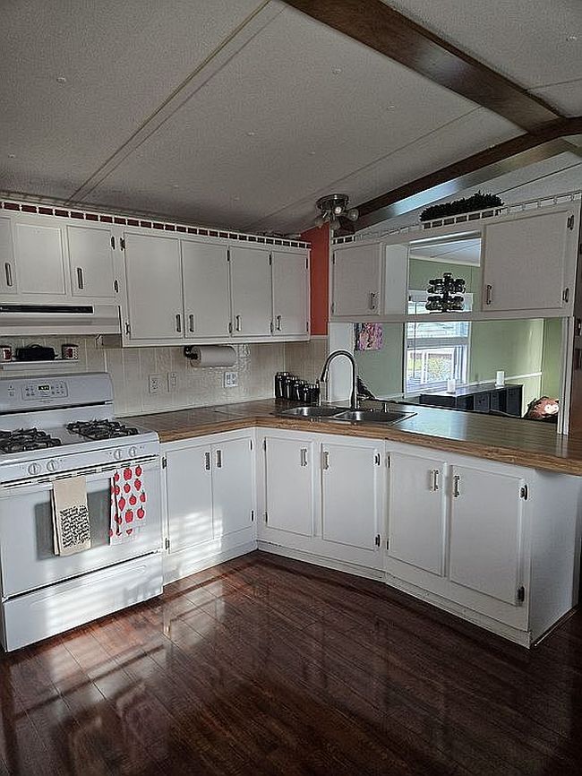 Image of 56 Emerald Cir S