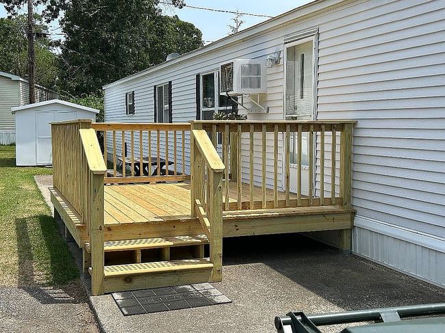 Photo of 37-101 Hubbard Ave, Riverhead, NY