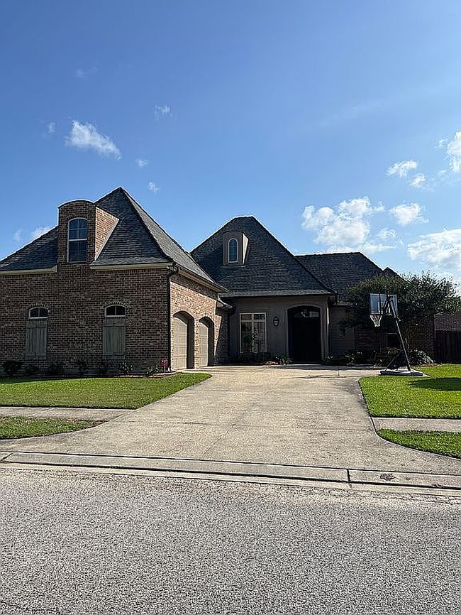 Image of 102 Hennessy Dr