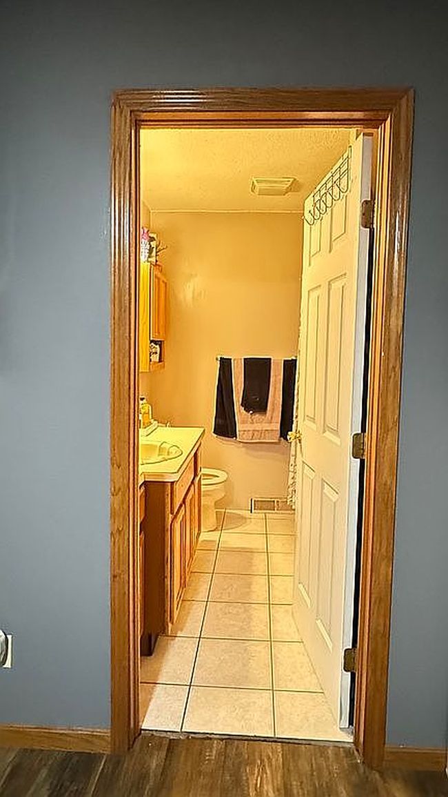 Photo of 804 W Wood St, Lowellville, OH