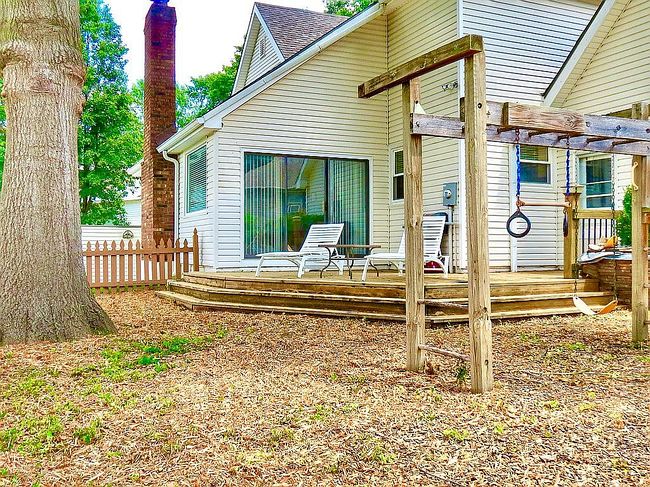 Photo of 1005 Johnston Dr, Raymore, MO