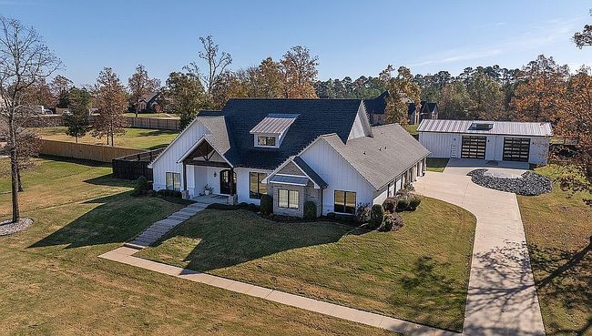 Image of 264 Southern Lake Rd