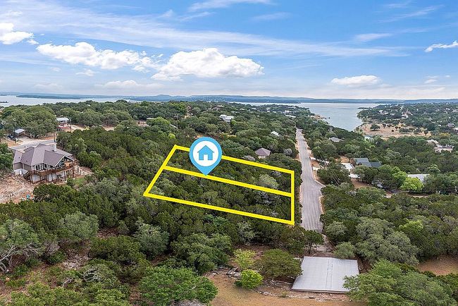Photo of 375 Bridget Dr, Canyon Lake, TX