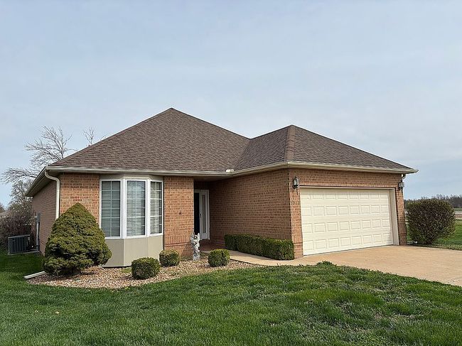 Image of 1043 Trevino Rd