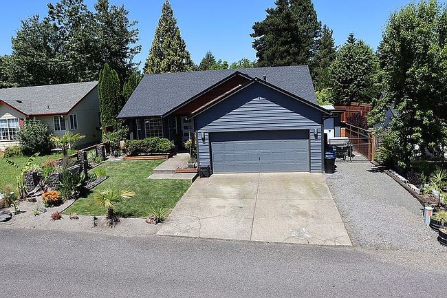Additional photo 1 of property located at 4106 Ne 100th Cir