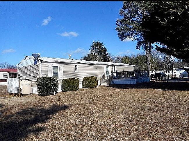 Image of 23326 Lawrence Ln