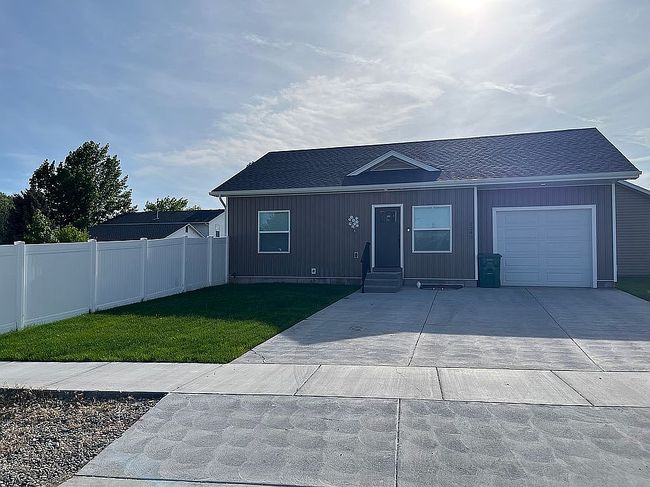 Image of 2245 N Bryan Ln
