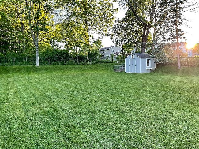 Photo of 19 Cresthill Dr, Whitesboro, NY
