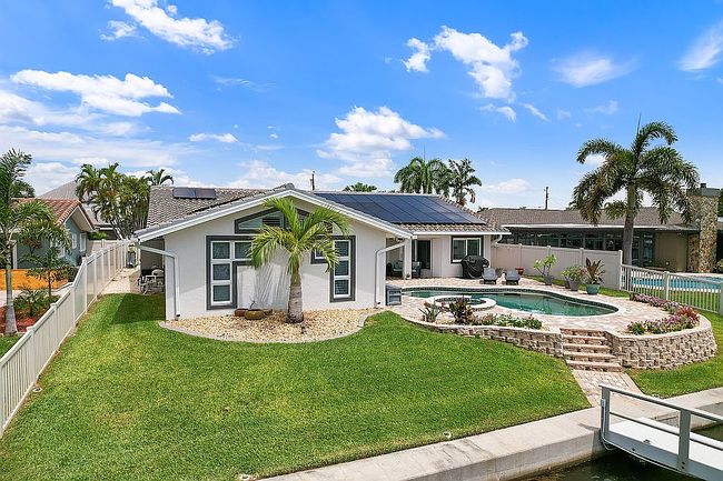 Image of 725 Capri Blvd