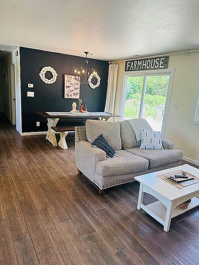 Additional photo 3 of property located at 16618 S Highway 71