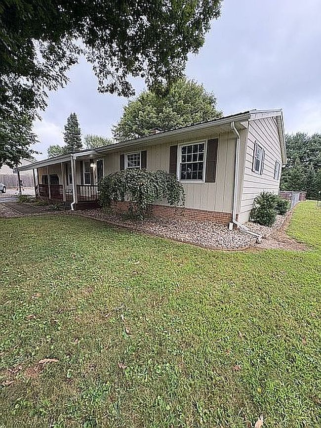 Preview of property located at 15770 Pleasant View Dr