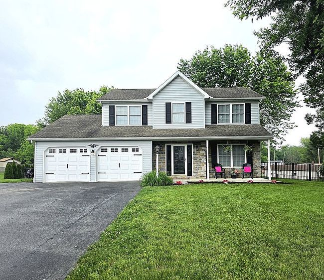 Image of 233 Stony Point Ave