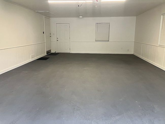 Image of 416 W 3rd St